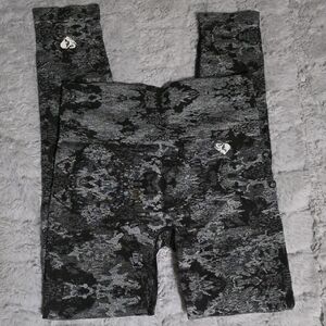 Women's Best Black Gray Patterned Leggings